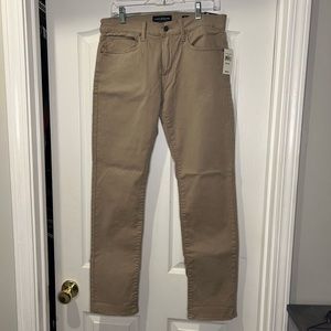 NWT Mens Lucky Brand khakis
